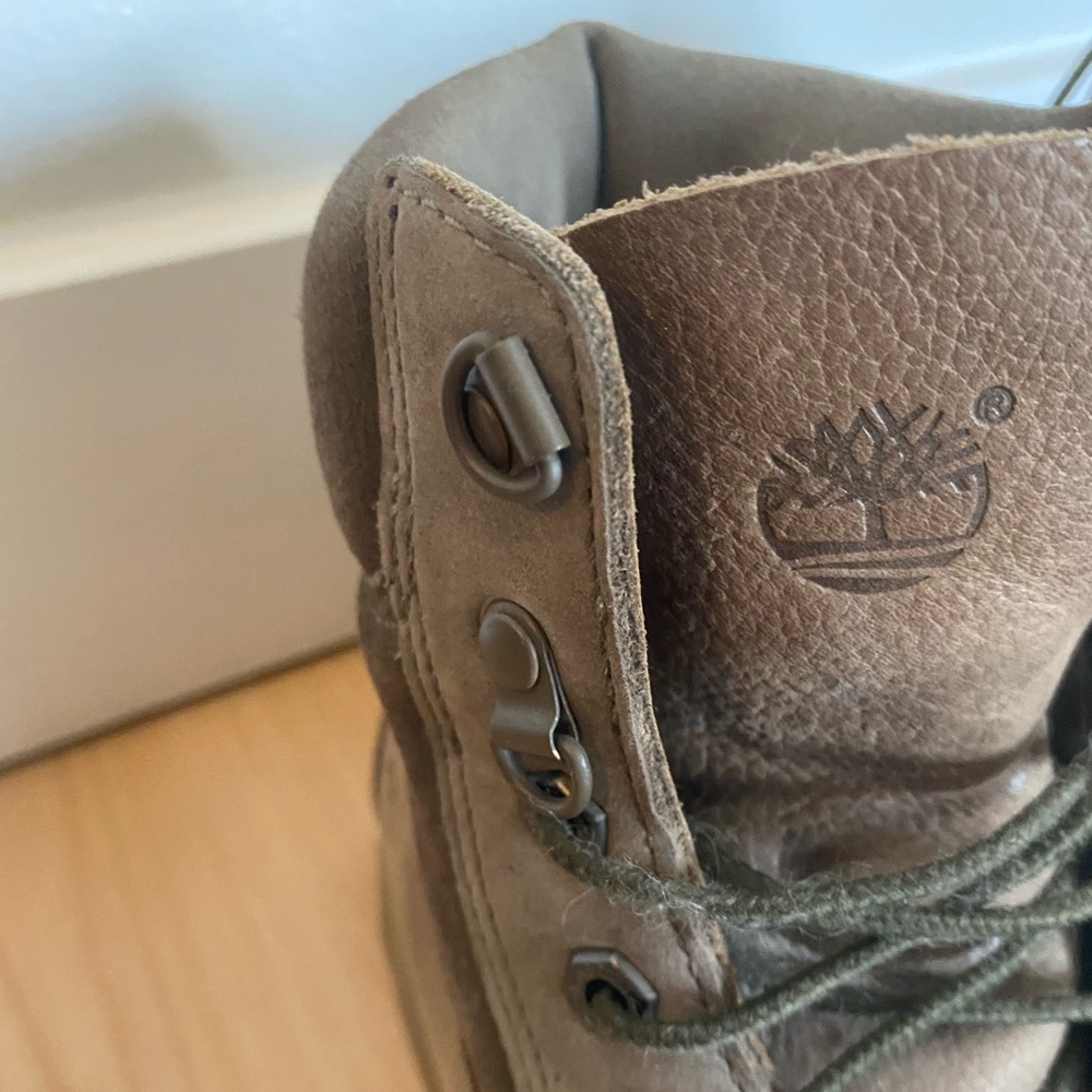 Timberlands - Picture 2 of 5